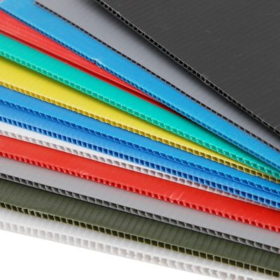 Le plastique rident l'épaisseur creuse de la feuille 2mm-12mm de polypropylène creux de panneau de pp