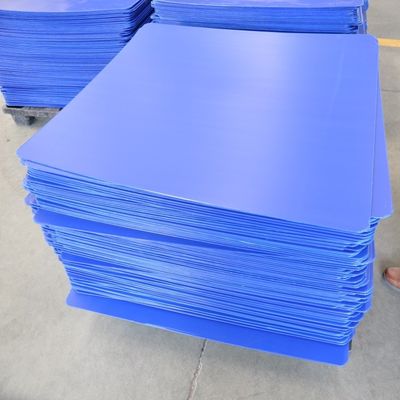 La couche de palette cannelée par mur jumeau capitonne 3mm 4mm que la palette de protection de couche couvre bleu