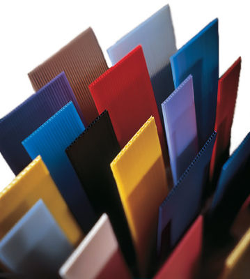 3mm ignifuges 4mm ont ridé la feuille en plastique de protection de la feuille pp Corflute