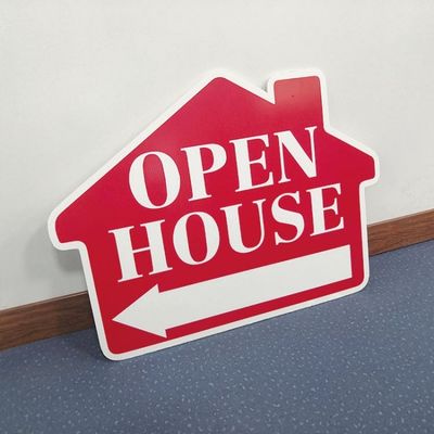 Les signes vides de yard de Corflute avec les enjeux pp 24x18 Coroplast signe la protection UV