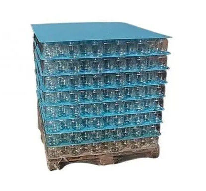 La couche en plastique de polypropylène capitonne les bouteilles de Coroplast et la palette de boisson