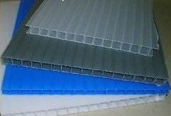Coroplast coloré antistatique couvre 4mm les feuilles en plastique qu'ondulées imperméabilisent
