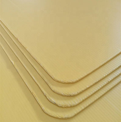 En plastique de la protection 1200*1000mm pp de couche de bouteille du gris 5mm Coroplast ridé