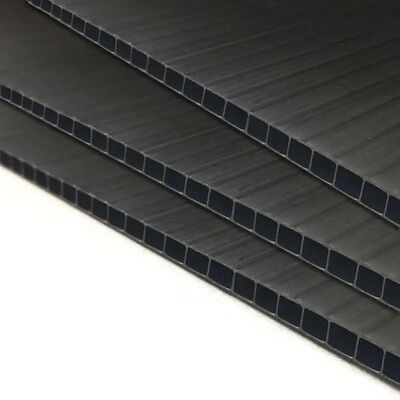 La feuille de corflute est un panneau de protection de sol léger et durable conçu pour les chantiers de construction.